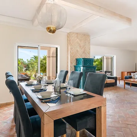 Villa Casa Madeira, With Salt-water Pool And Sauna