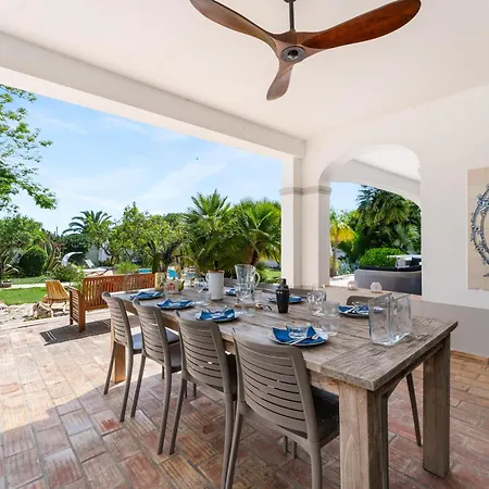 Casa Madeira, With Salt-water Pool And Sauna * Lagos