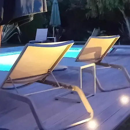 Casa Madeira, With Salt-water Pool And Sauna * Lagos
