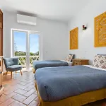 Vila Casa Madeira, With Salt-water Pool And Sauna Lagos