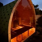Casa Madeira, With Salt-water Pool And Sauna Lagos