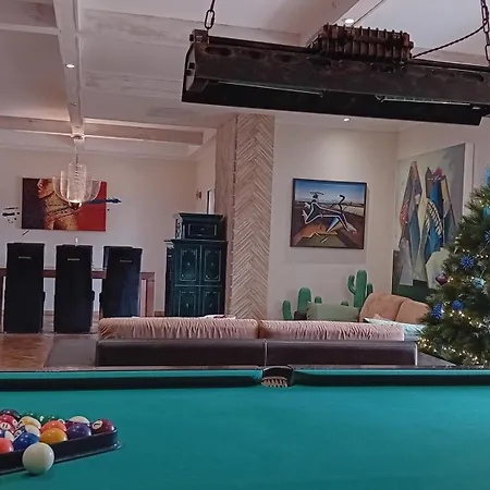 Casa Madeira, With Salt-water Pool And Sauna *