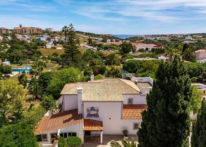 Casa Madeira, With Salt-water Pool And Sauna 빌라 *