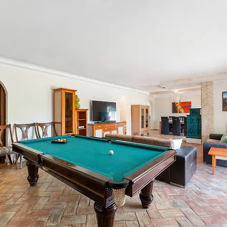 Casa Madeira, Boutique Lagos