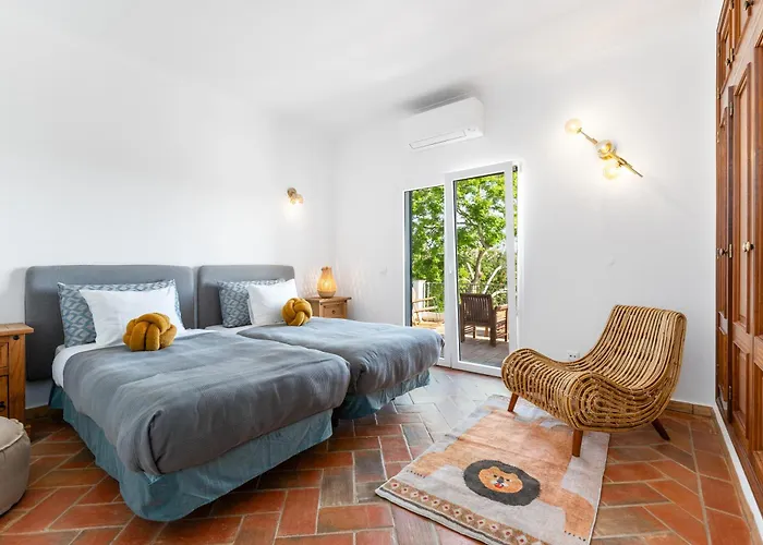 Casa Madeira, With Salt-water Pool And Sauna Villa *