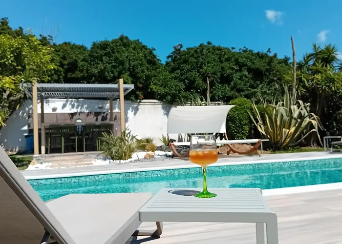 Casa Madeira, With Salt-water Pool And Sauna Villa *