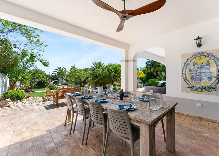Casa Madeira, With Salt-water Pool And Sauna * Lagos
